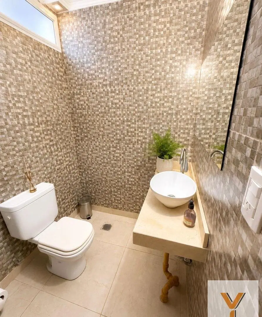 Casa en Venta - 3 Dormitorios 2 Baños - 200mts - Necochea 8