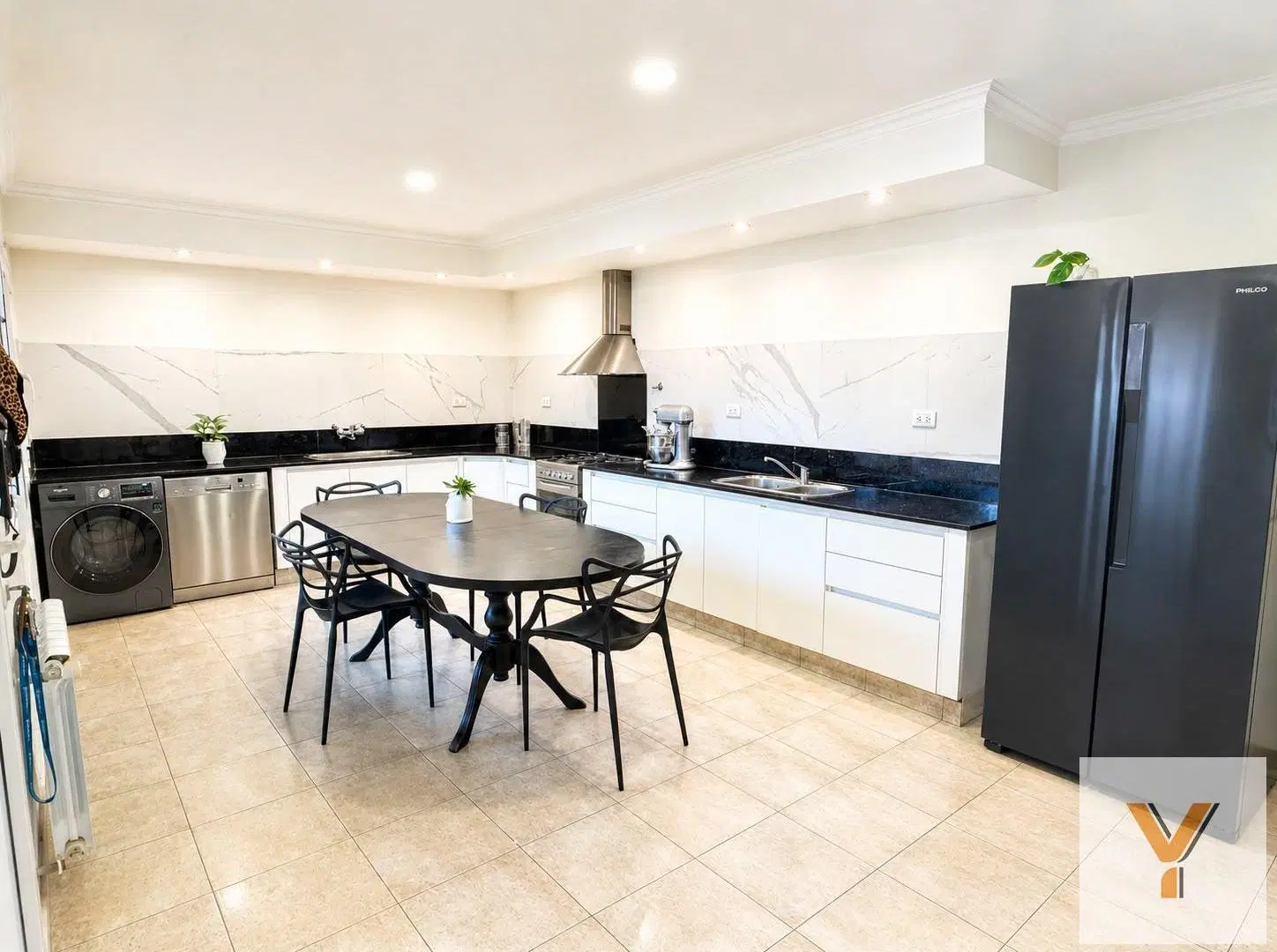 Casa en Venta - 3 Dormitorios 2 Baños - 200mts - Necochea 1