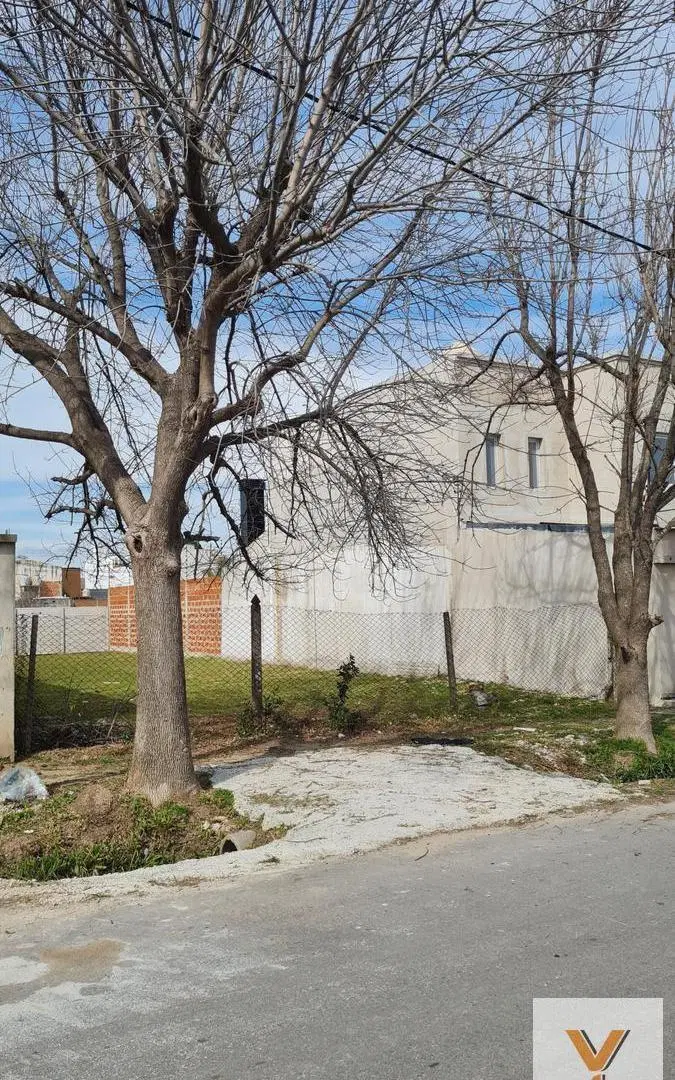 Terreno en Venta - - 300mts - Berazategui 3