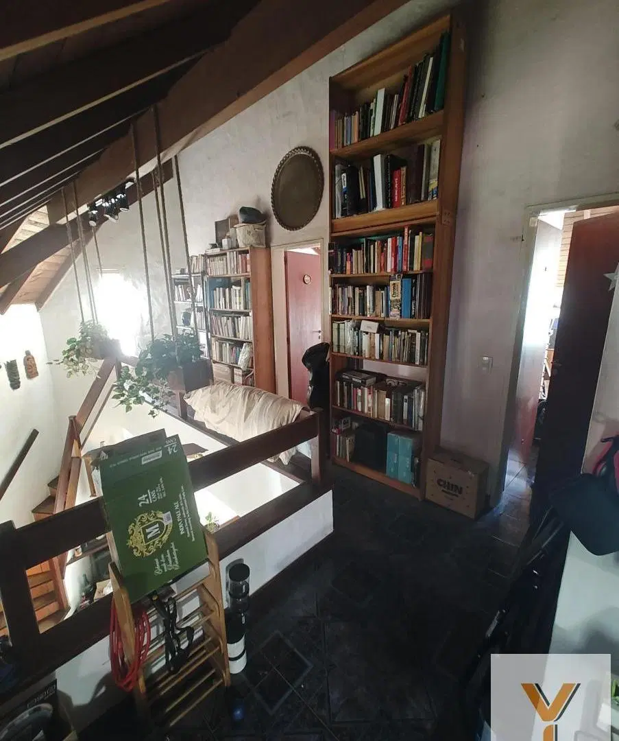 Casa en Venta - 3 Dormitorios 2 Baños - 344mts - Malvinas Argentinas 5