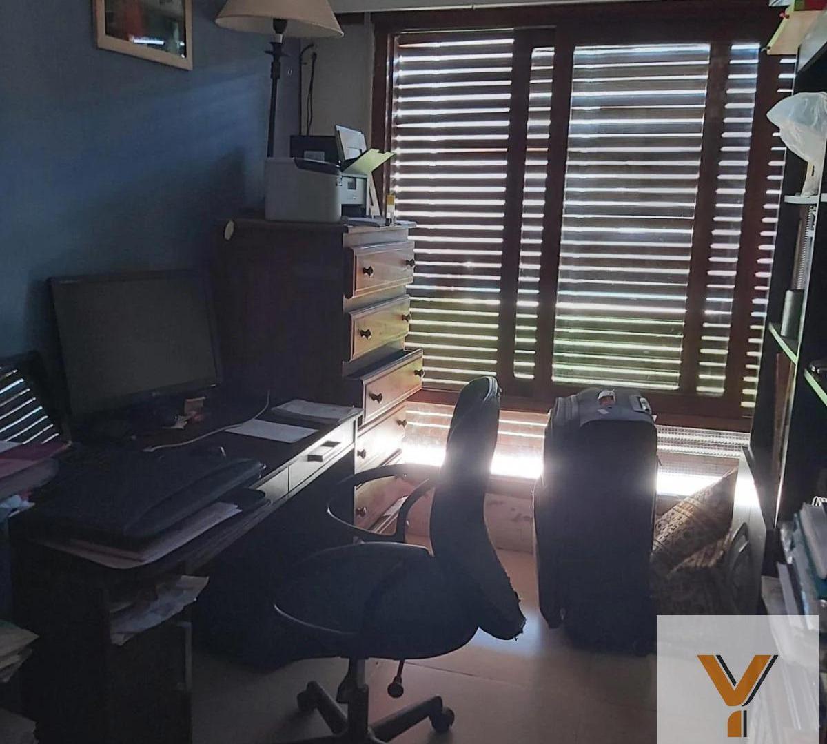 Foto de Casa en venta - 3 Dormitorios 2 Baños - Cochera - 1.120Mts2 - Río, imagen 4