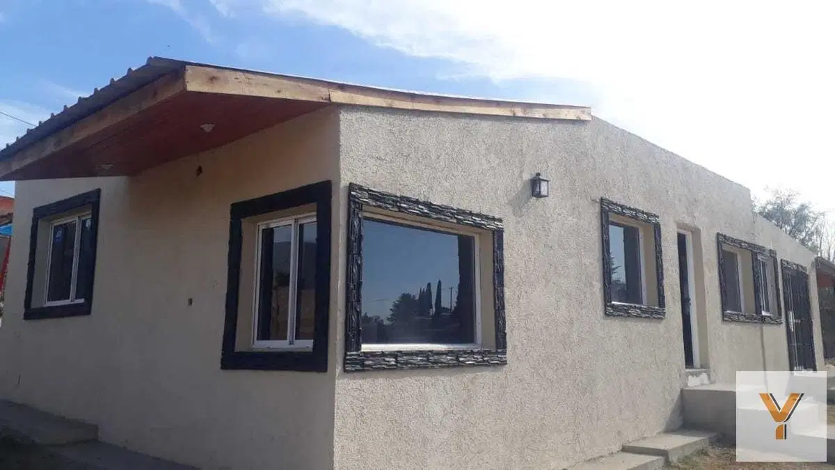 Casa en venta - 3 dormitorios 1 baño - 90mts2 - Villa del Lago 5
