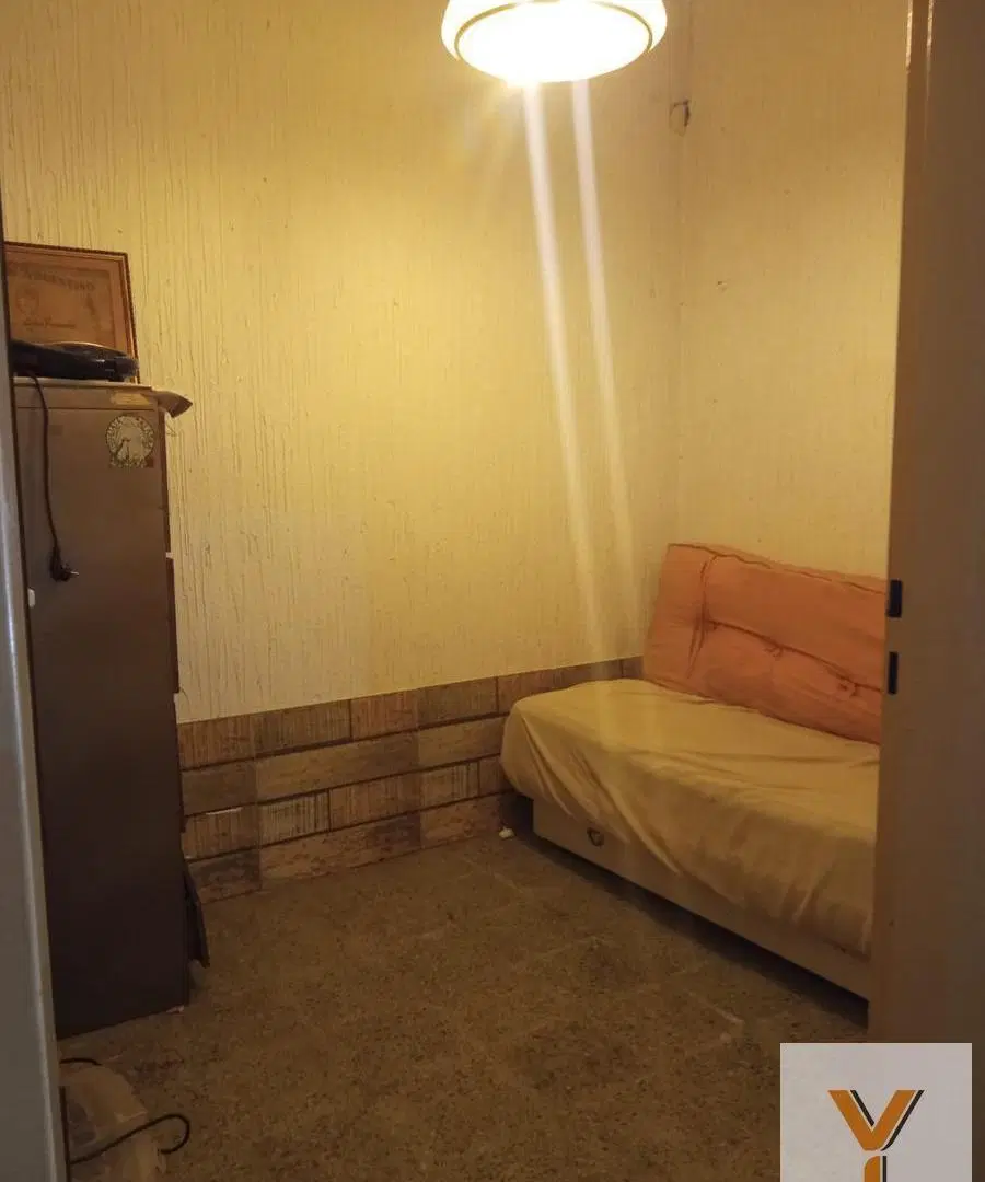 Casa en venta - 3 Dormitorios 1 Baño - Cochera - 170Mts2 - Quilmes 2