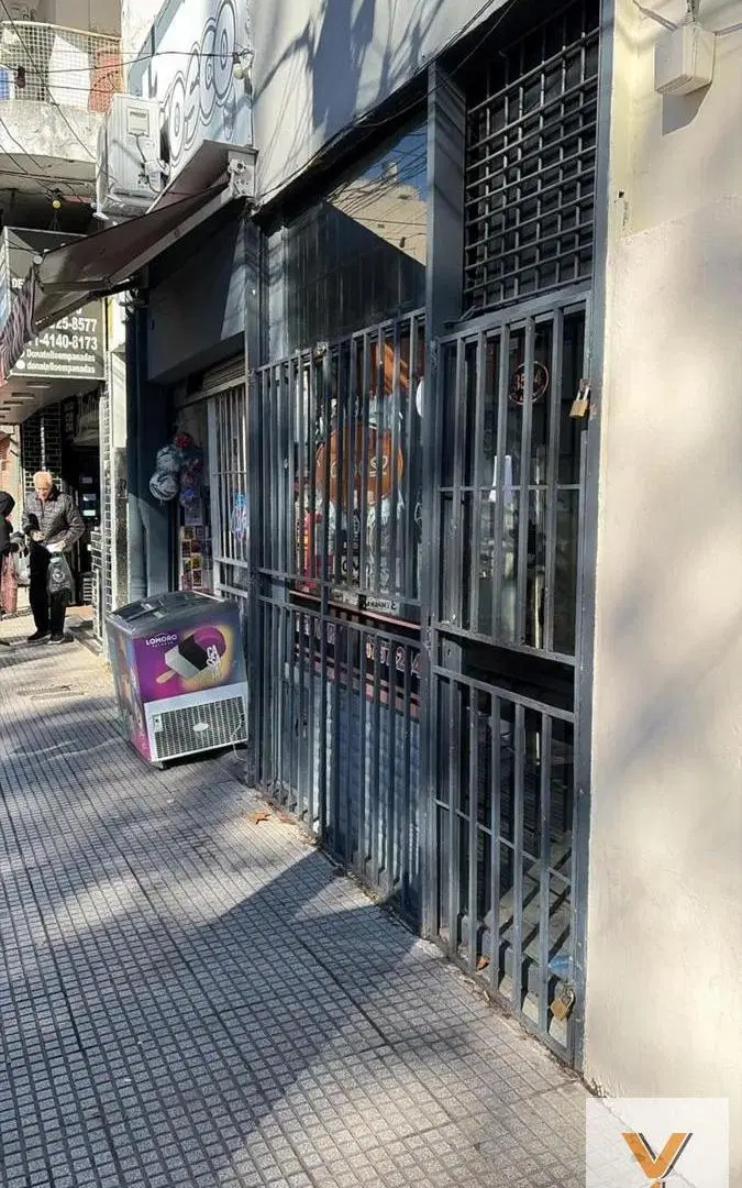 Local en Alquiler - 1 Baño - 25mts - Tres De Febrero 2
