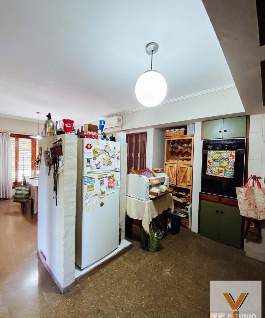 Foto de Casa en venta - 2 Dormitorios 2 Baños - Cochera - 602Mts2 - San Carlos, imagen 1