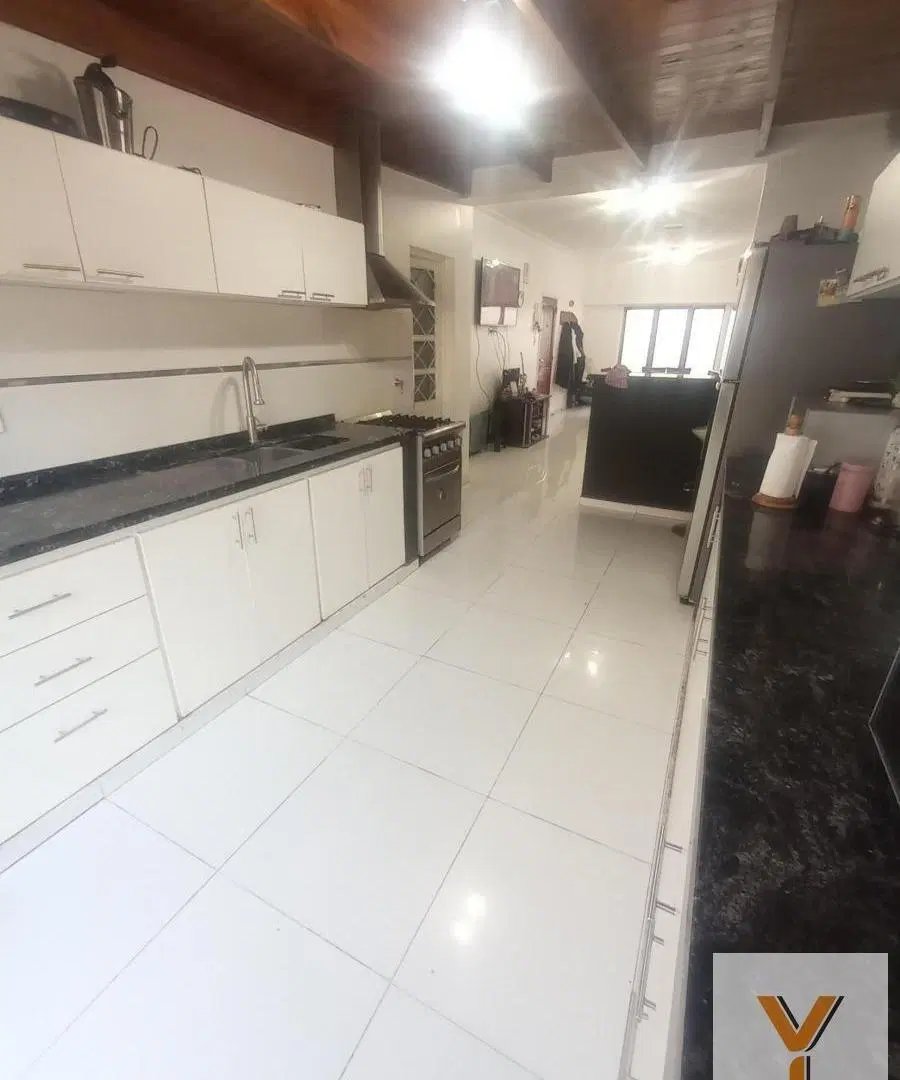 Casa en Venta - 4 Dormitorios 2 Baños - 400mts - La Plata - Manuel B Gonnet 3