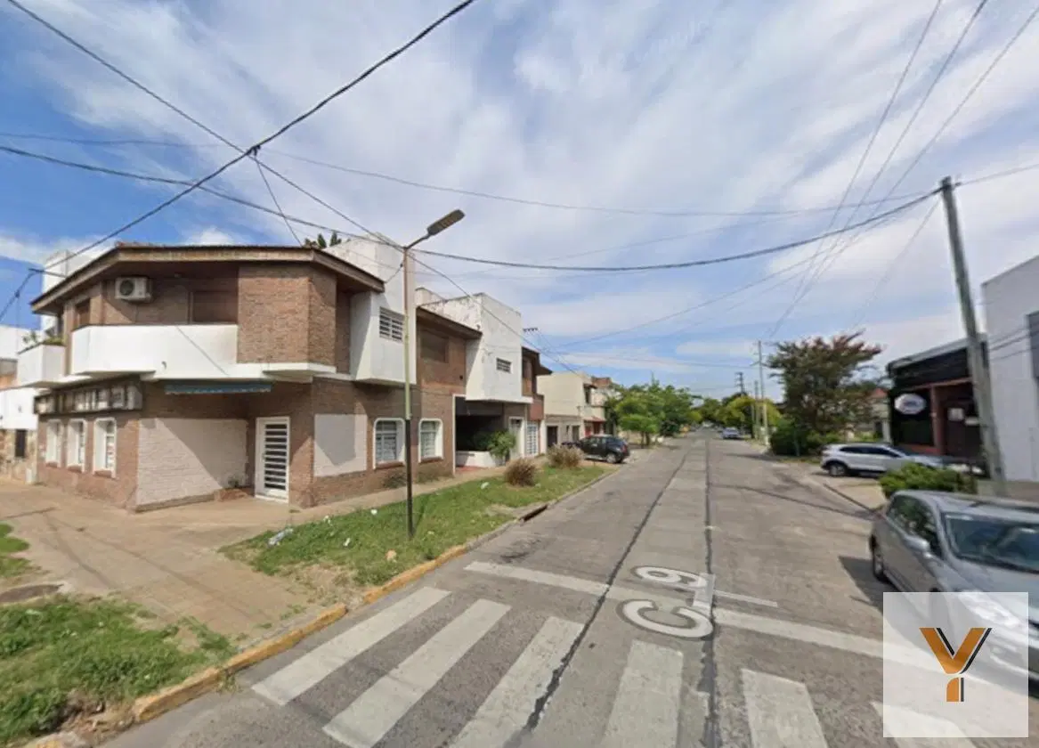 Casa en Alquiler - 4 Dormitorios 1 Baño - 70mts - La Plata 5