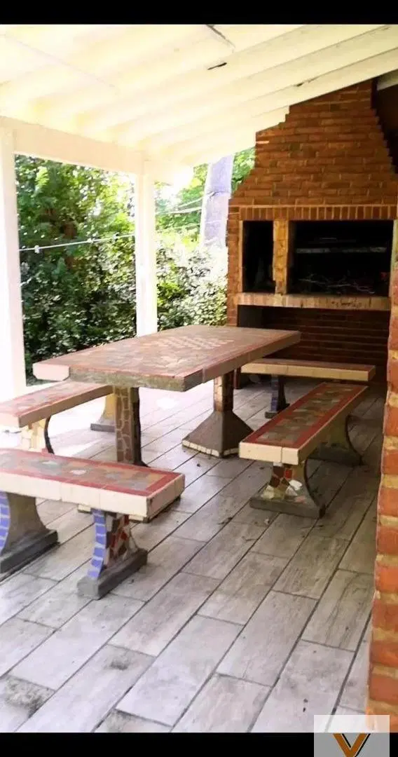 Casa en venta - 7 Dormitorios 5 Baños - Pinamar 2