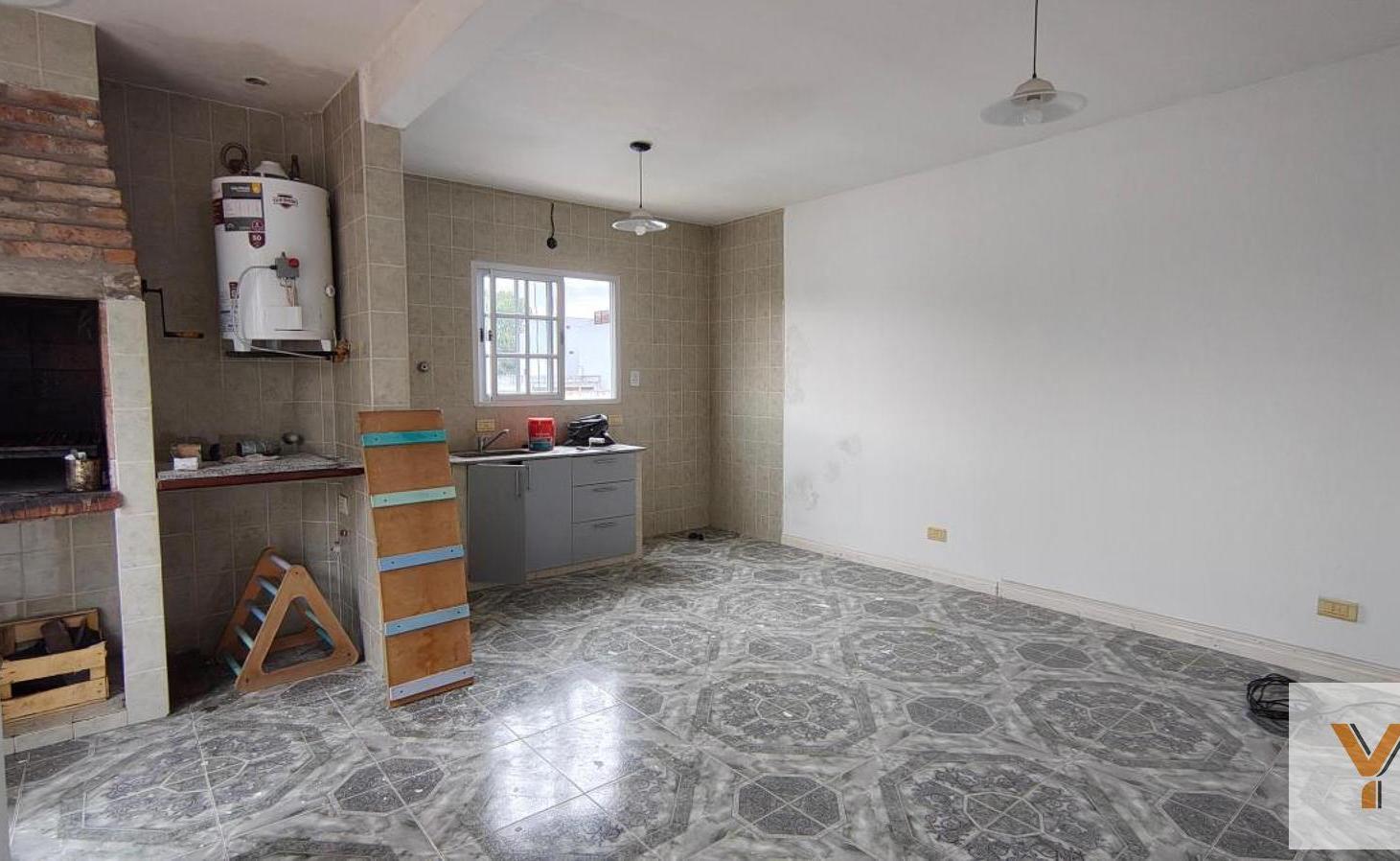 Foto de Casa en Alquiler - 3 Dormitorios 3 Baños - 200mts - Villa Luro, imagen 4