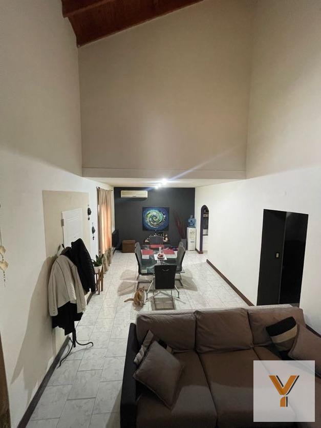 Foto de Casa en venta - 3 Dormitorios 2 Baños - Cochera - 450Mts2 - Del Viso, imagen 5