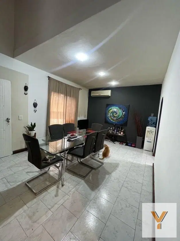 Casa en venta - 3 Dormitorios 2 Baños - Cochera - 450Mts2 - Del Viso 2