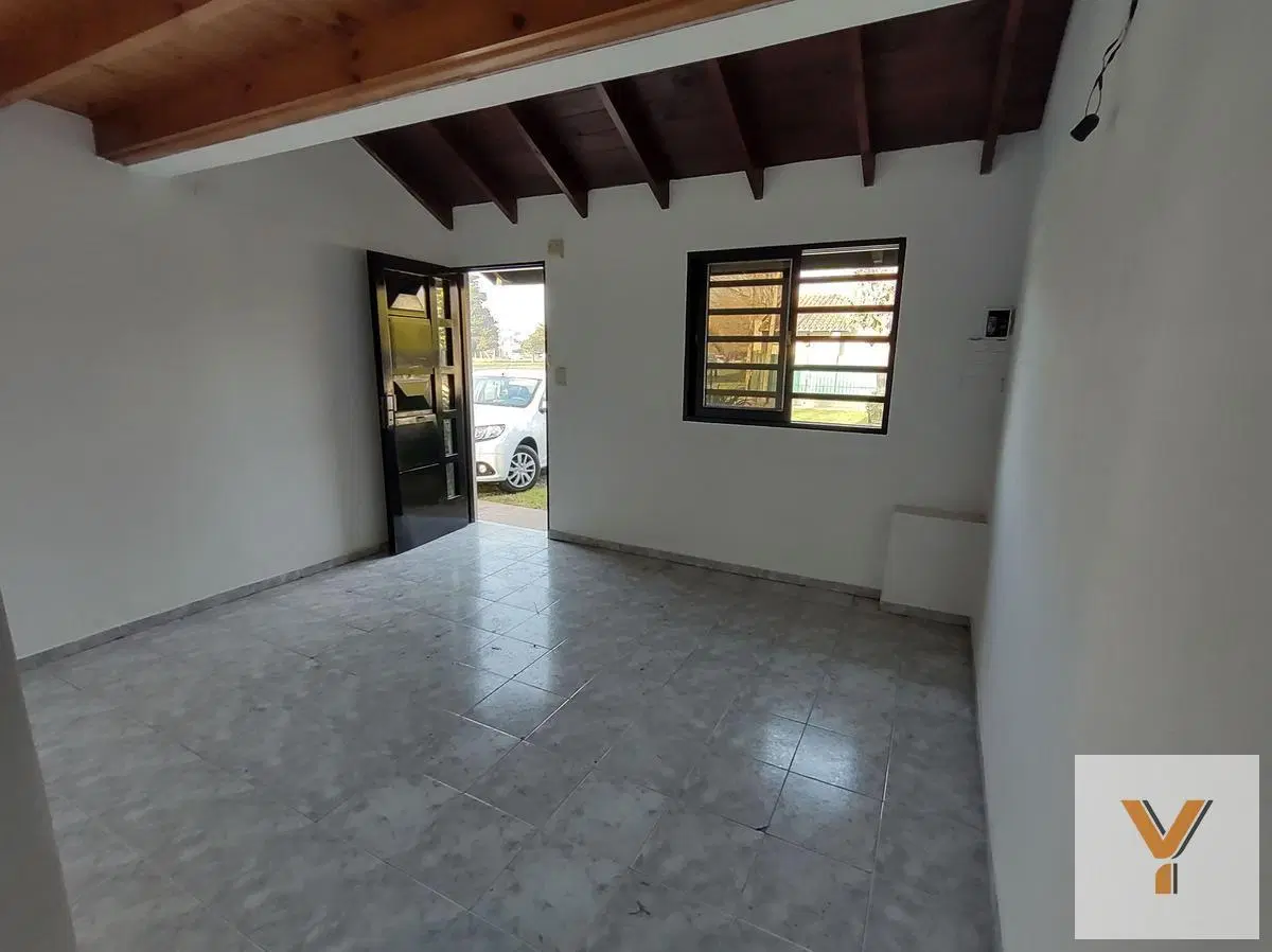 Dúplex en venta - 2 dormitorios 1 baño 1 cochera - 70mts2 - La Plata 5