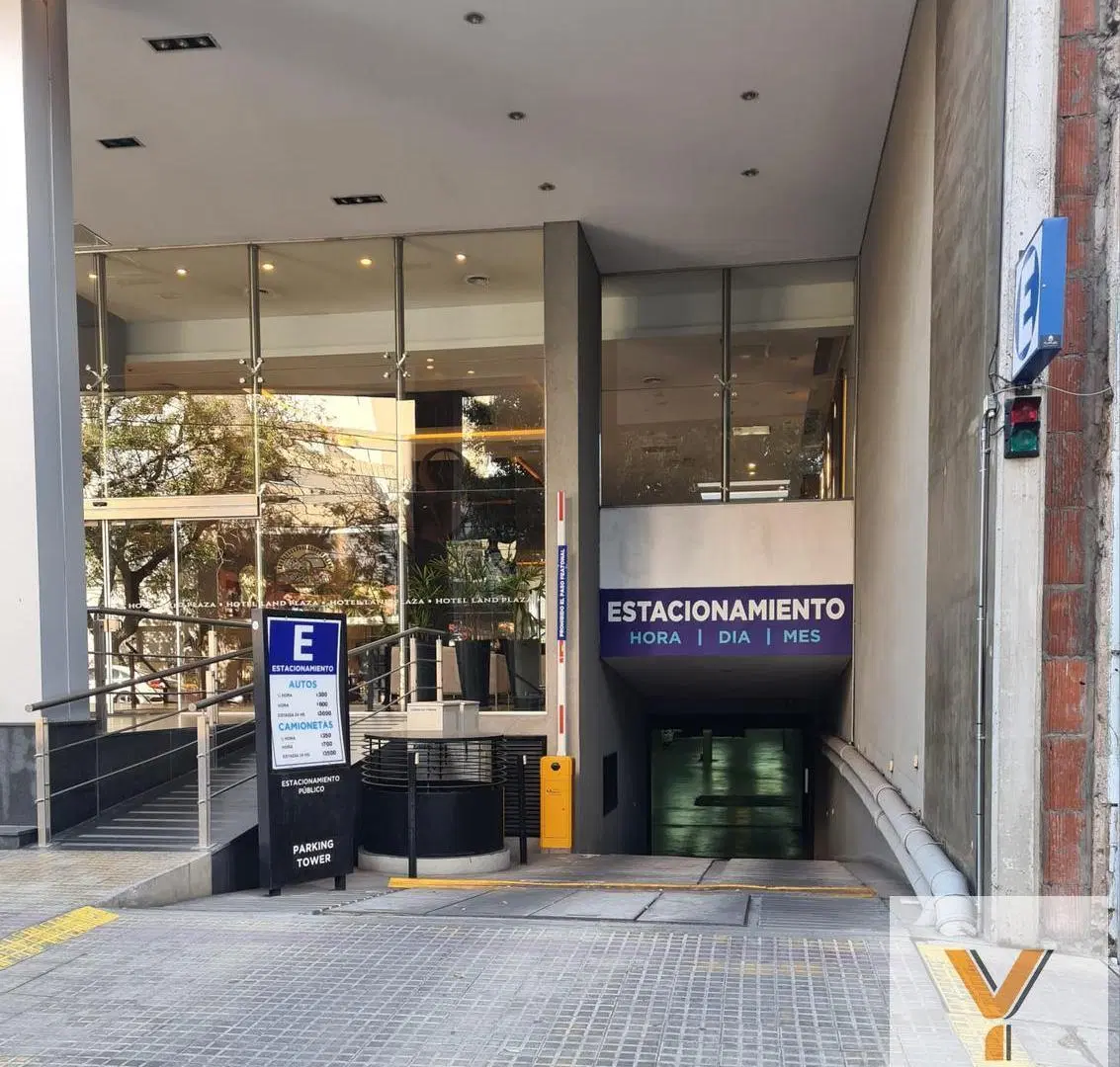 Cochera en venta - 12mts2 - La Plata 3