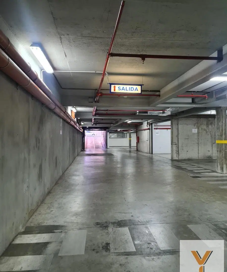 Cochera en venta - 12mts2 - La Plata 4