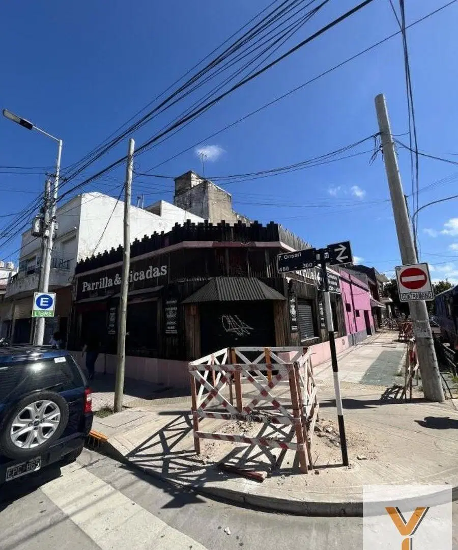 Local en venta - 2 Ambientes 3 Baños - Wilde 1
