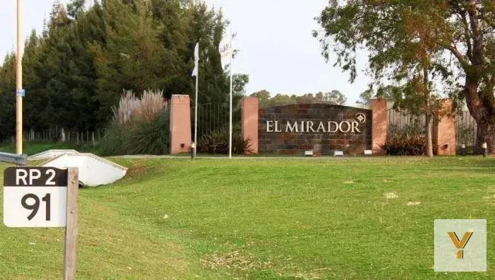 Terreno en venta - 1.500mts2 - Club de Campo El Mirador, Coronel Brandsen 3