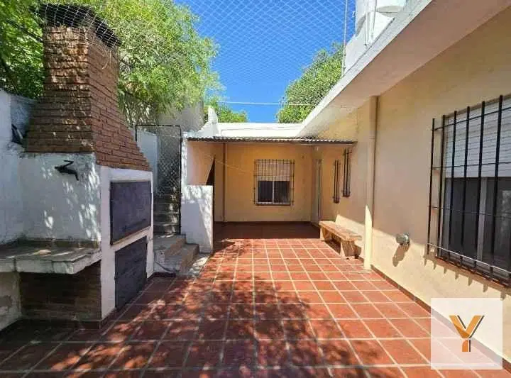 PH en Venta - 2 Dormitorios 1 Baño - 76mts - Avellaneda 3