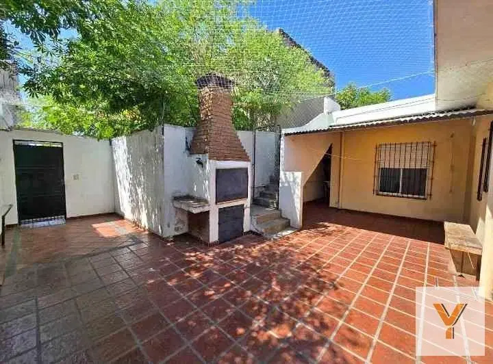PH en Venta - 2 Dormitorios 1 Baño - 76mts - Avellaneda 2