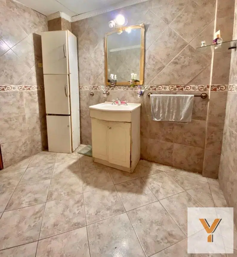 Casa en venta - 5 Dormitorio 2 Baños - 266Mts2 - Florida Oeste, Vicente López 3