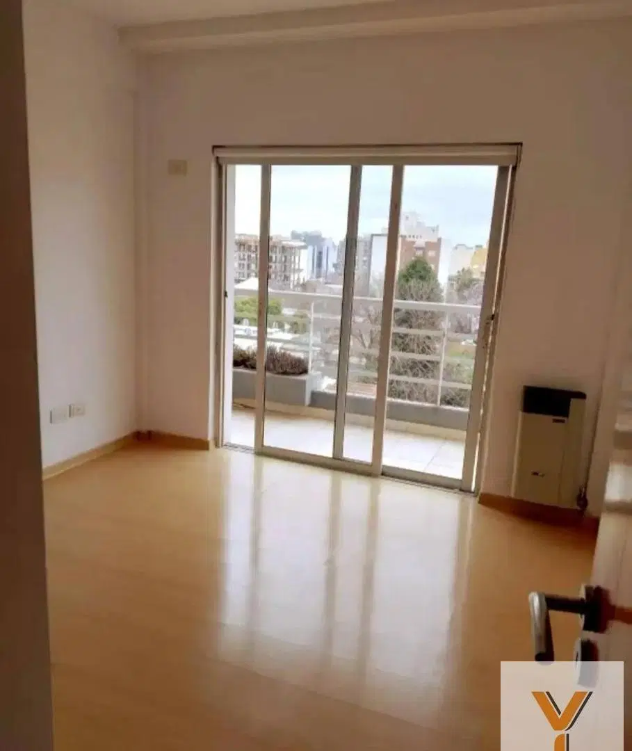 Departamento en venta - 2 Dormitorios 2 Baños - 100Mts2 - Morón Sur 3