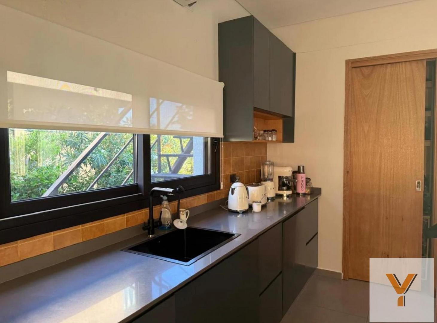 Foto de Casa en venta - 4 Dormitorios 5 Baños - Benavidez, imagen 3