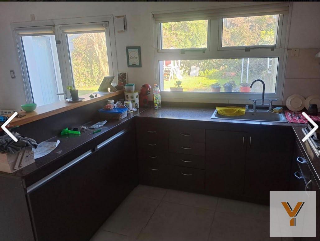 Foto de Casa en Venta - 3 Dormitorios 3 Baños - 345mts - Mar Del Plata, imagen 1