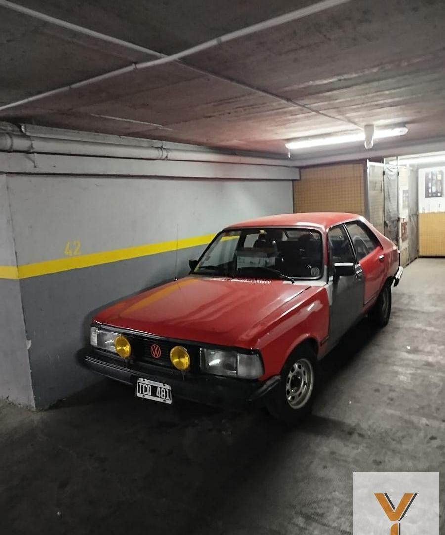 Foto de Cochera en venta - 15Mts2 - Balvanera, imagen 2