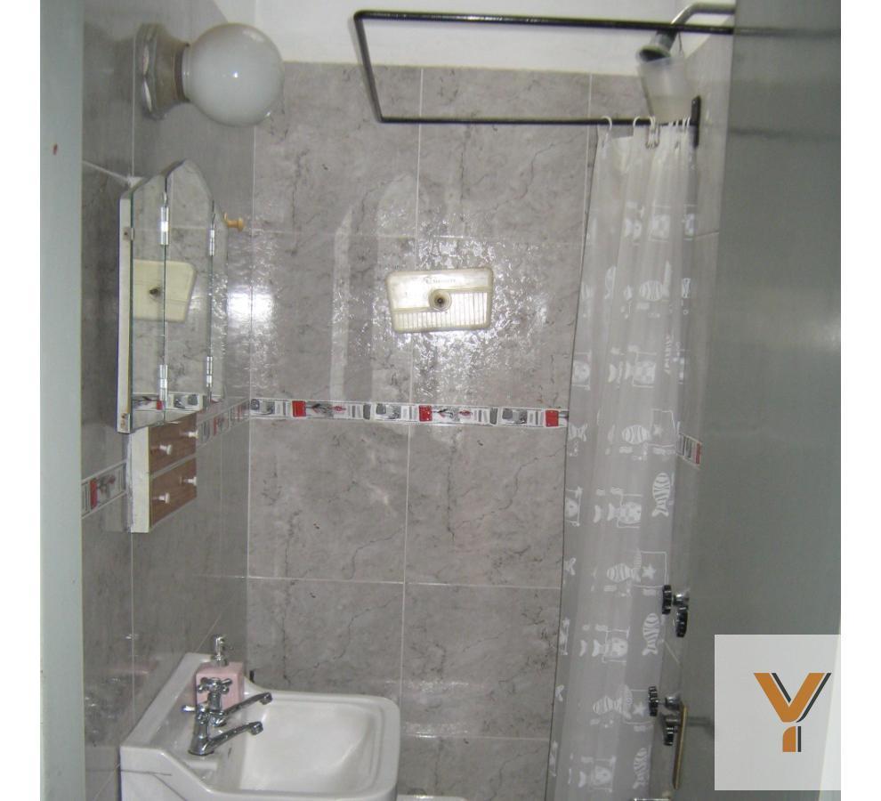 Foto de PH en venta - 4 Dormitorios 2 Baños - 217mts2 - Villa Madero, imagen 3