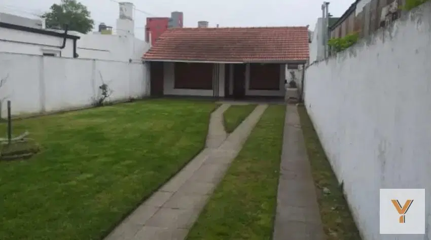Casa en Alquiler - 3 Dormitorios 2 Baños - 400mts - Mar Del Plata 2