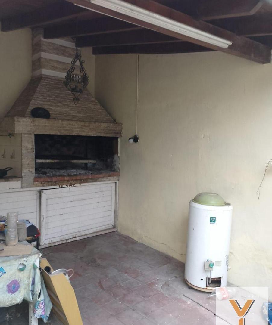 Foto de Casa en Venta - 2 Dormitorios 1 Baño - 230mts - Lomas De Zamora, imagen 4