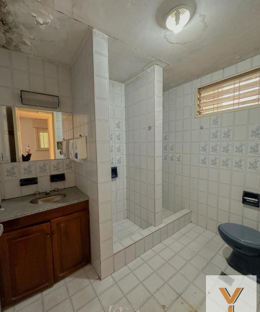 Foto de Casa en venta - 4 Dormitorios 2 Baños - Ramos Mejía, imagen 4