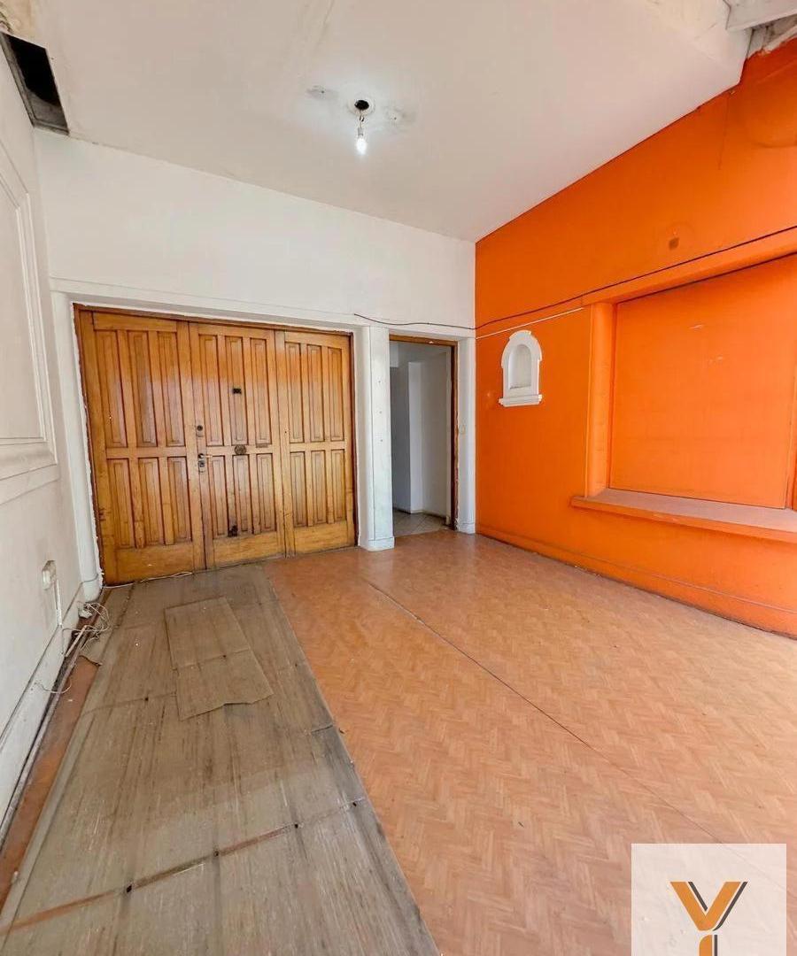 Foto de Casa en venta - 4 Dormitorios 2 Baños - Ramos Mejía, imagen 3