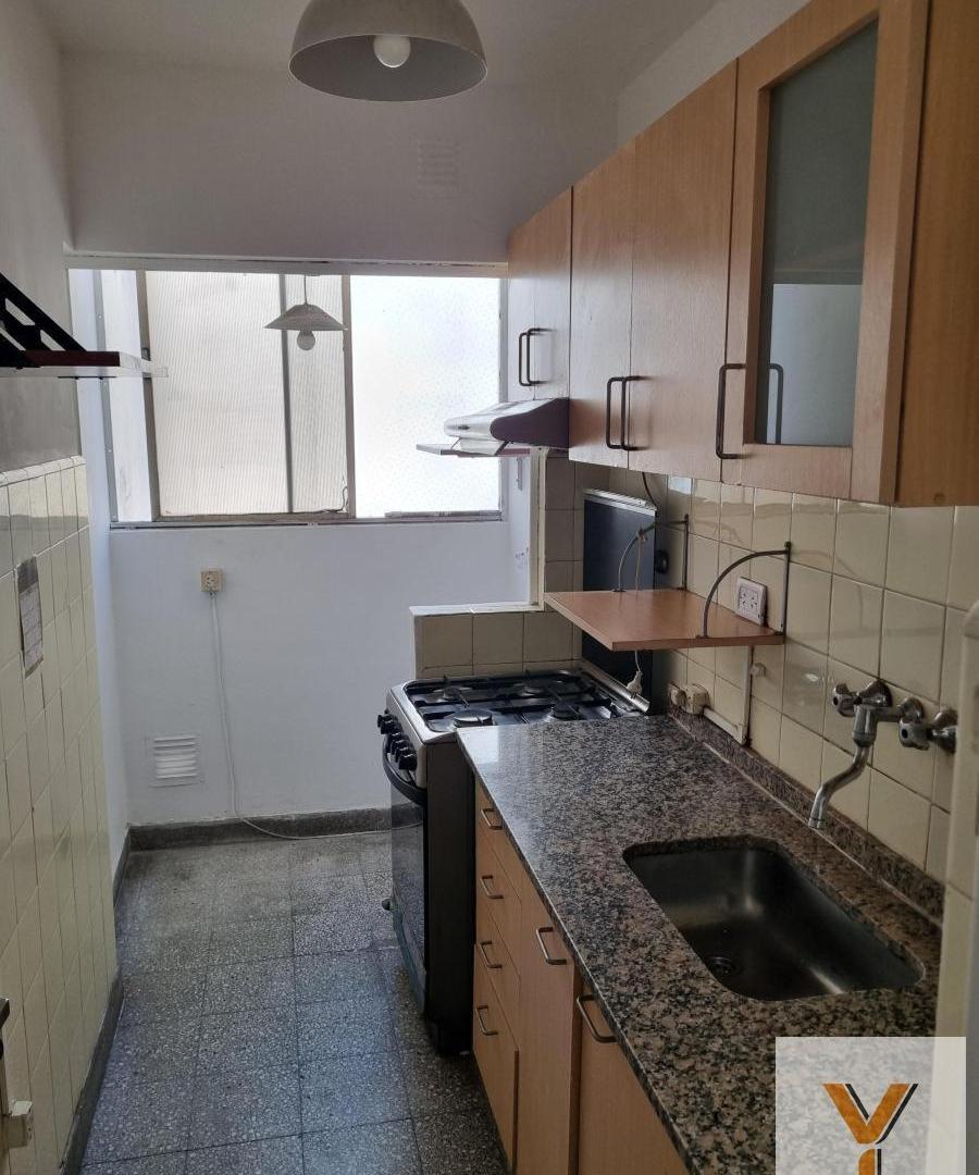 Foto de Departamento en Alquiler - 2 Dormitorios 1 Baño - 65mts - Recoleta, imagen 2