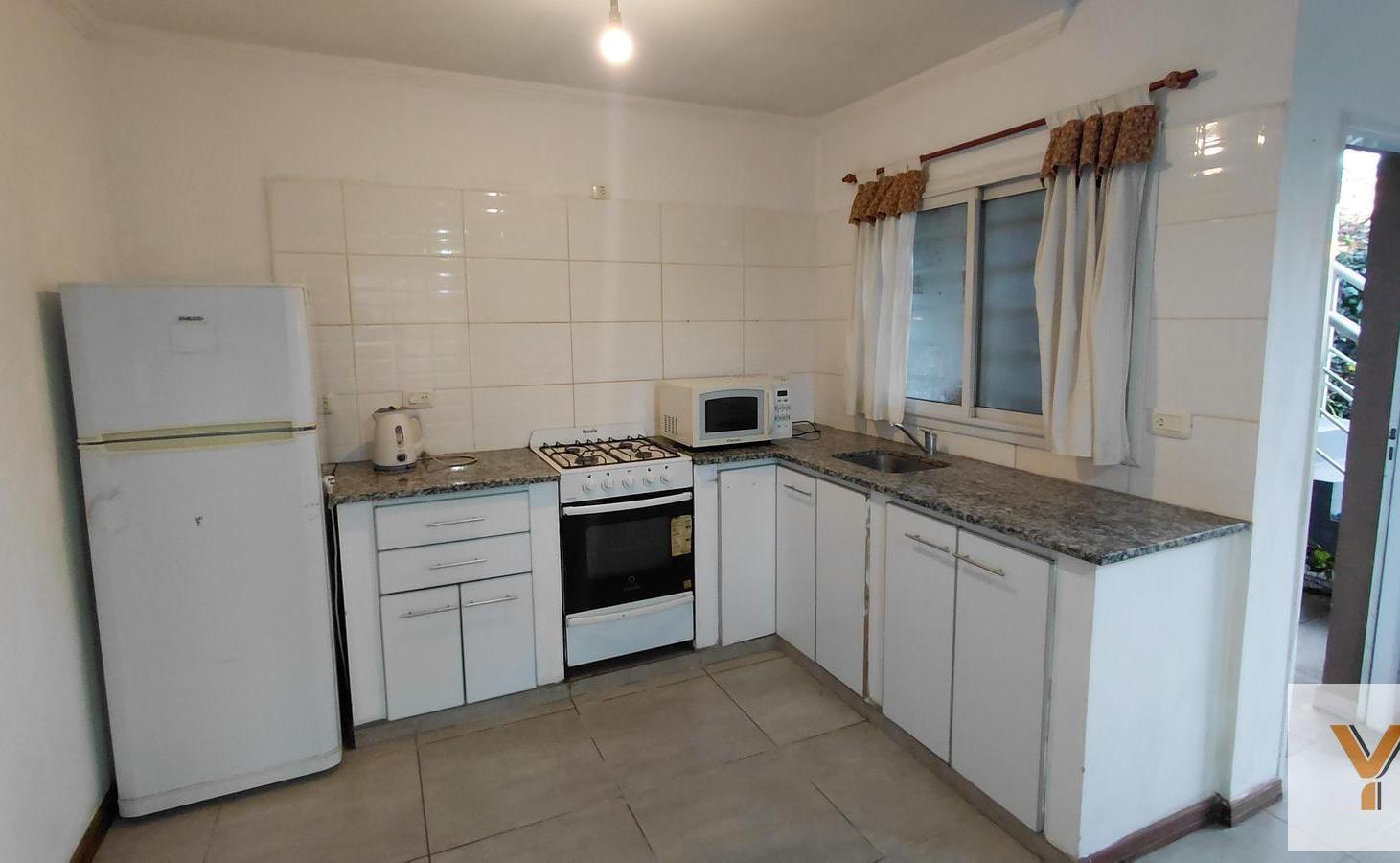 Foto de PH en Alquiler - 1 Dormitorio 1 Baño - 78mts - Tandil, imagen 2