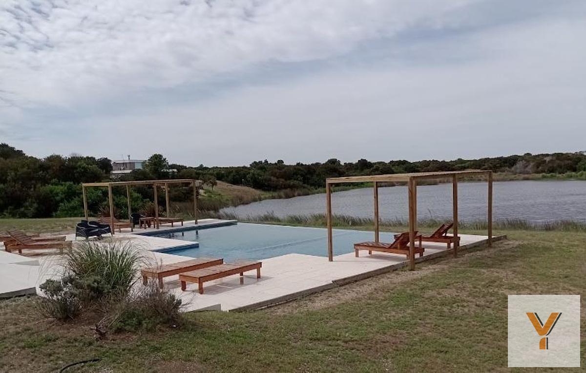 Foto de Terreno en venta - 2.000Mts2 - Punta Médanos, imagen 4