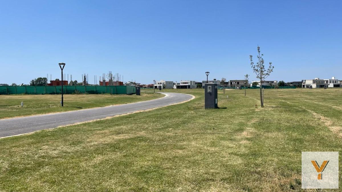 Foto de Terreno en venta - 840Mts2 - Terralagos, Canning, imagen 1