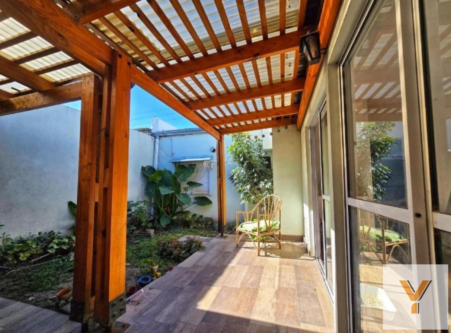 Foto de Casa en venta - 3 Dormitorios 1 Baño - Villa Elvira, imagen 1