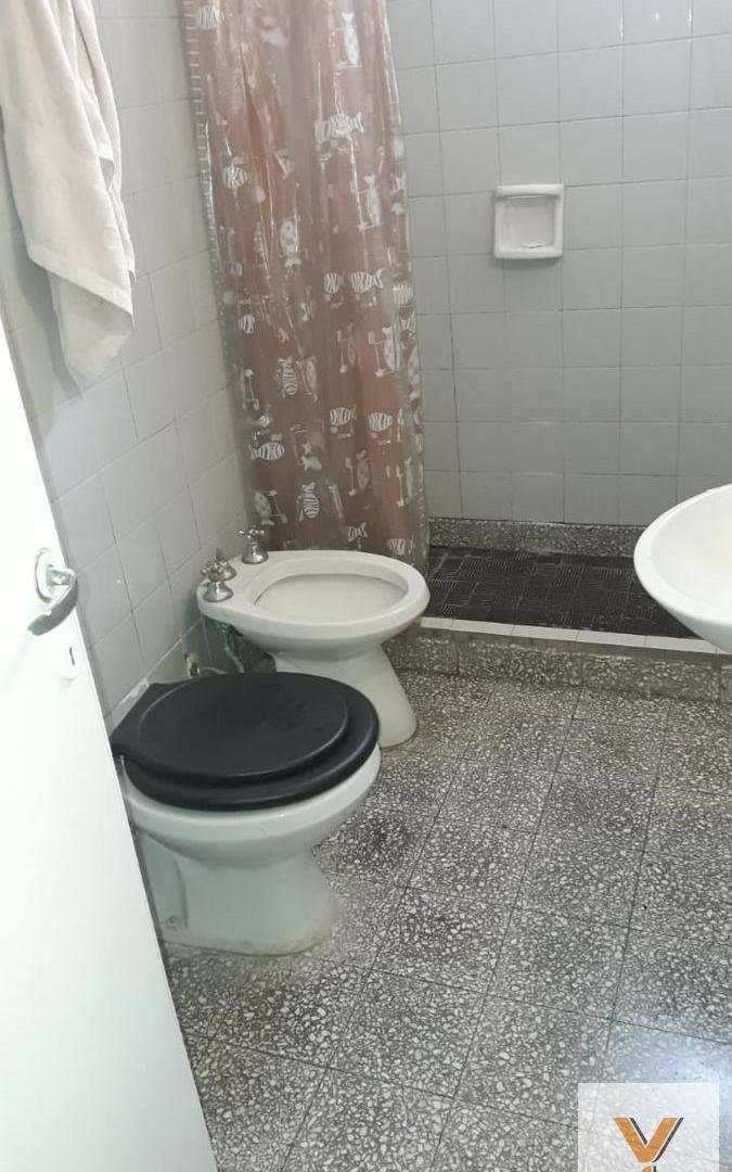 Foto de Casa en venta - 3 Dormitorios 1 Baño - 255Mts2 - Bahía Blanca, imagen 4