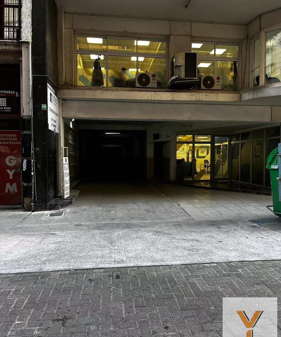 Foto de Cochera en venta - 10mts2 - San Nicolás, imagen 2