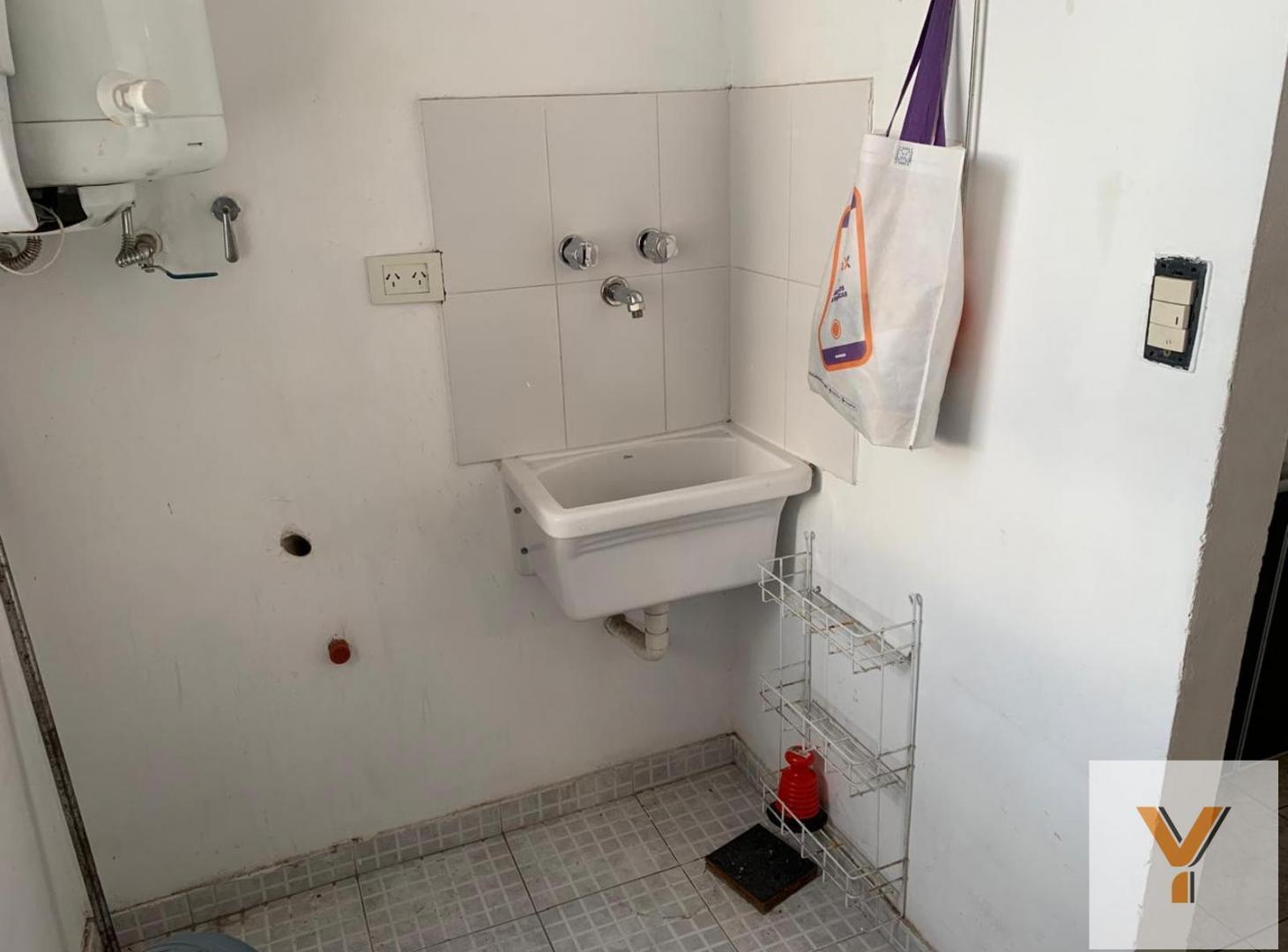 Foto de Departamento en Alquiler - 1 Dormitorio 1 Baño - 50mts - Flores, imagen 2