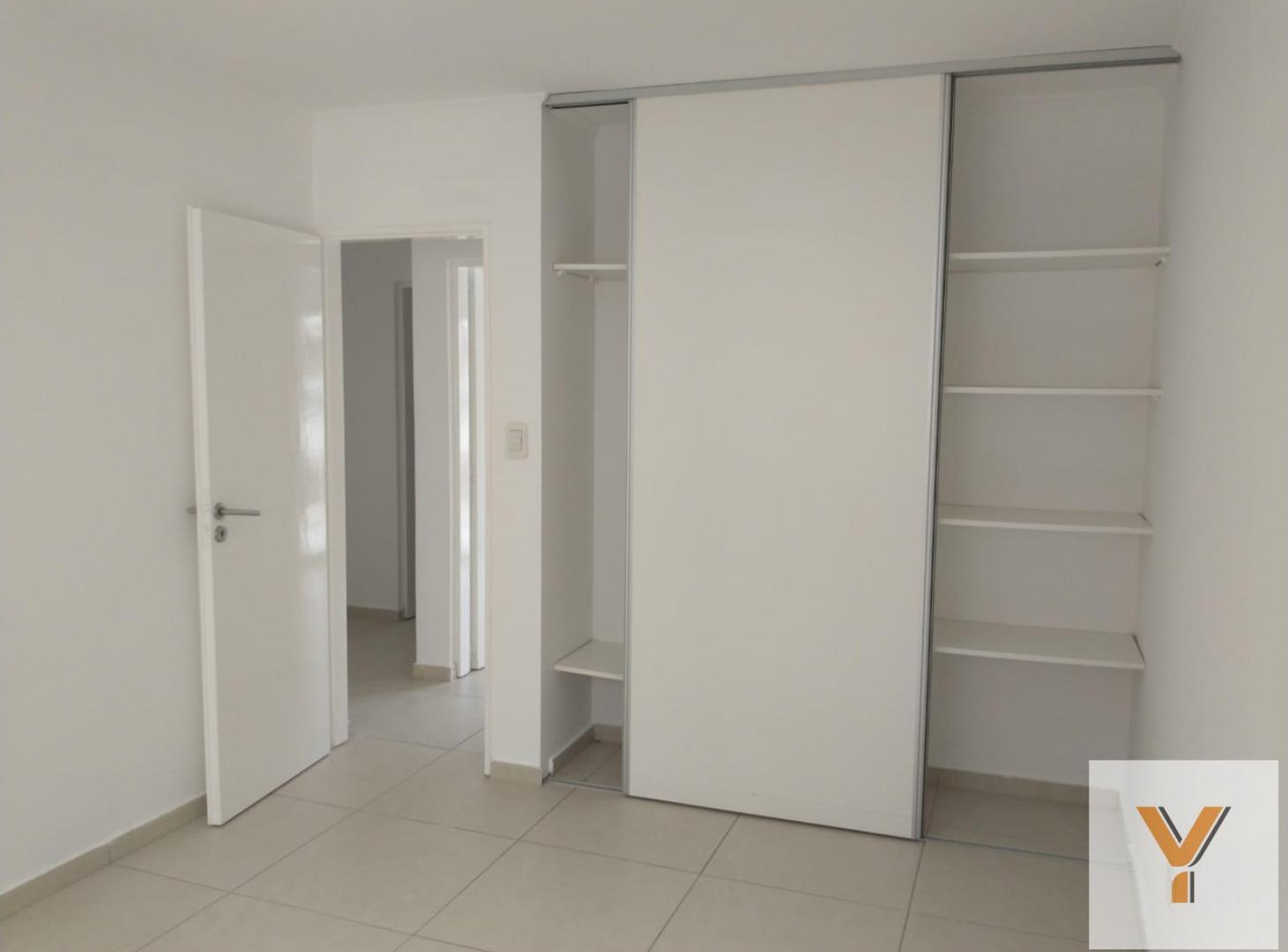 Foto de Departamento en Alquiler - 2 Dormitorios, balcon y cochera - 63mts, imagen 5