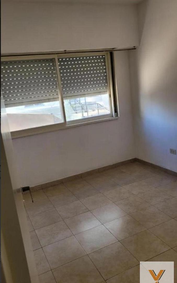 Foto de Departamento en Alquiler - 1 Dormitorio 1 Baño - 35mts - Tres De Febrero, imagen 2