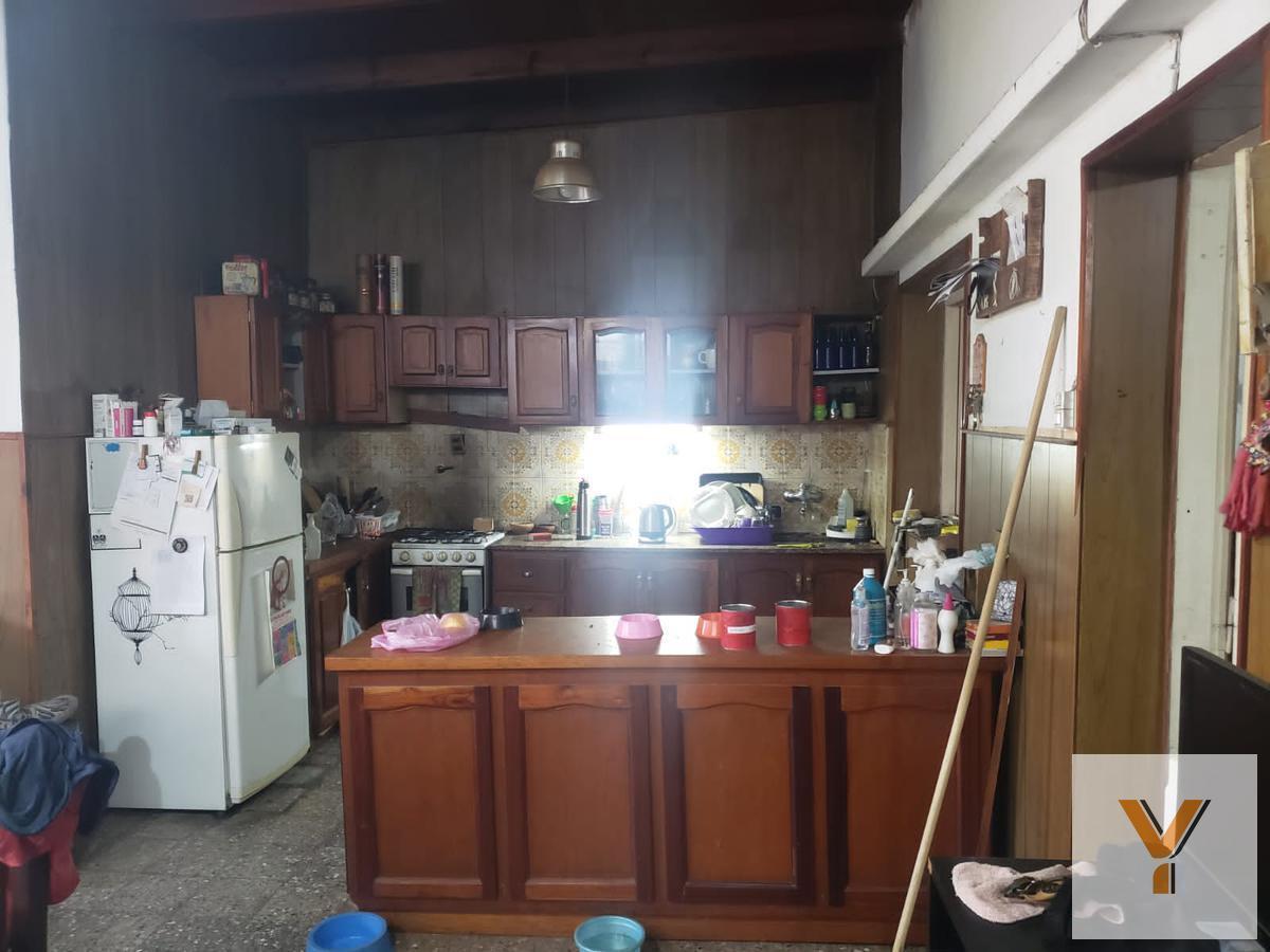 Foto de Casa en venta - 3 Dormitorios 3 Baños - 340 mts2 - La Plata, imagen 1