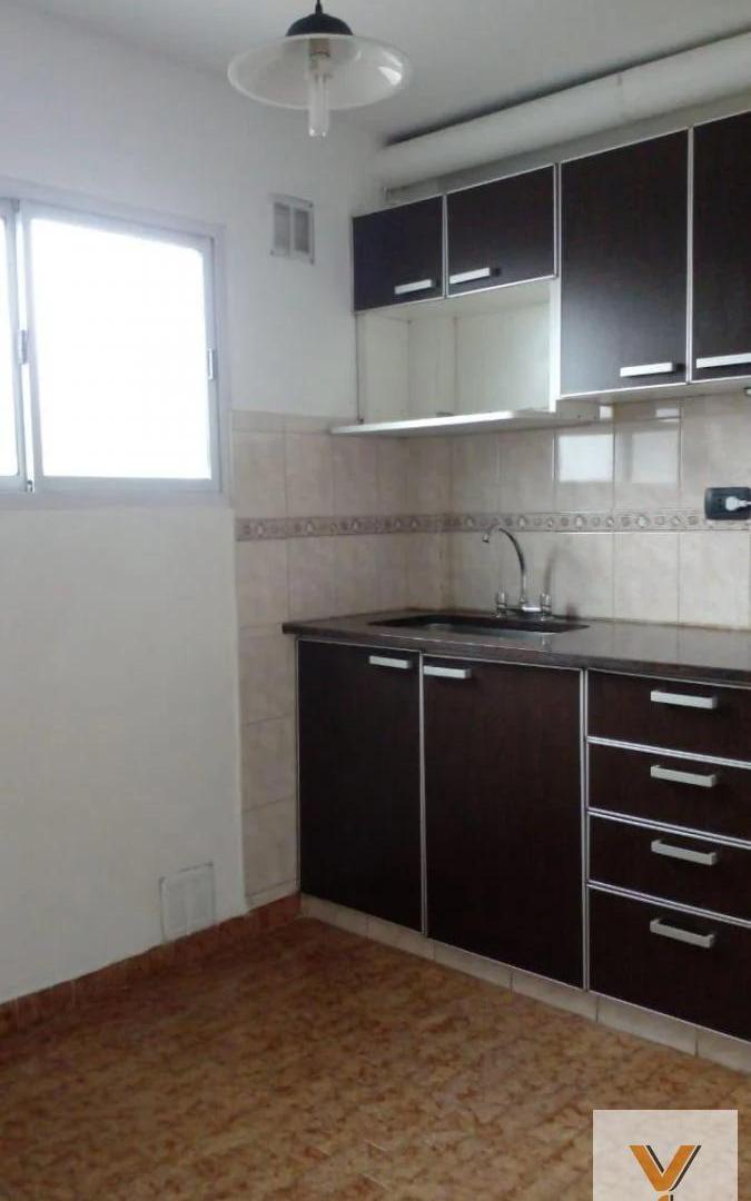 Foto de Departamento en venta - 1 Dormitorio 1 Baño - 40Mts2 - La Matanza, imagen 2