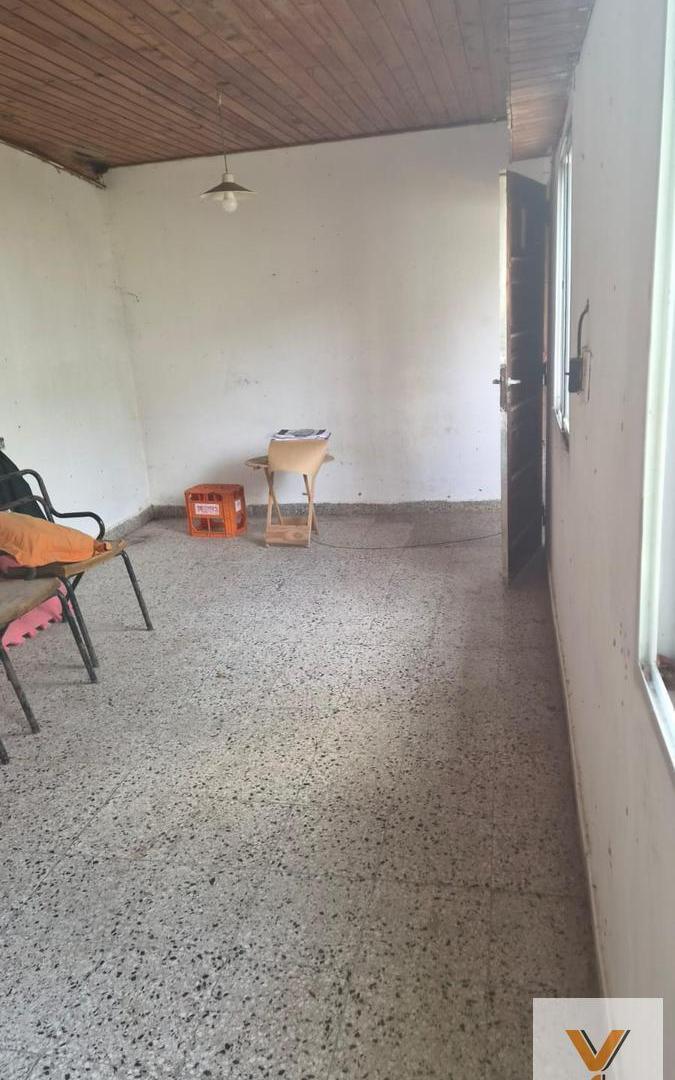 Foto de Casa en Venta - 3 Dormitorios 1 Baño - 350mts - Berisso, imagen 4