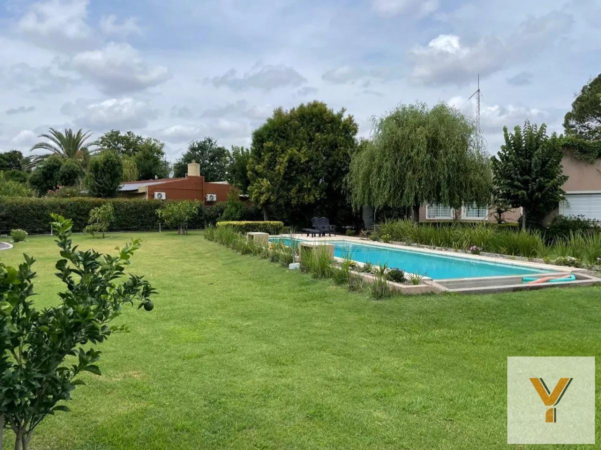 Foto de Casa Quinta en venta - 2 Dormitorios 2 Baños - 1.500Mts2 - Chivilcoy, imagen 2