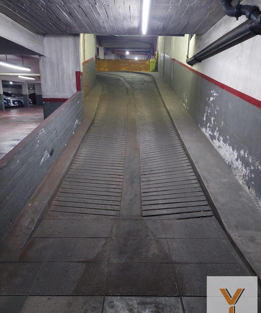 Foto de Cochera en venta - 15Mts2 - Balvanera, imagen 3