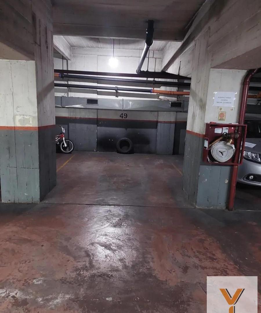 Foto de Cochera en venta - 15Mts2 - Balvanera, imagen 2
