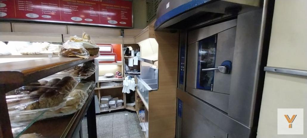 Foto de Locales Comerciales en venta - Local - Confitería - 400Mts2 - Floresta, imagen 2