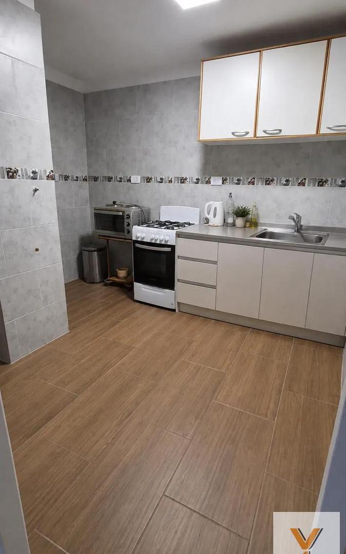 Foto de Departamento en Alquiler - 3 Dormitorios 1 Baño - 120mts - San Nicolás, imagen 2